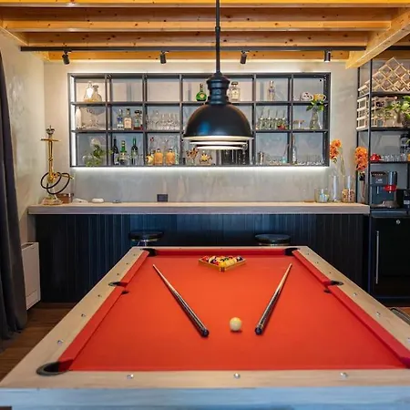 Cactus Costal: Pool Table And Sauna Loft * Vlore